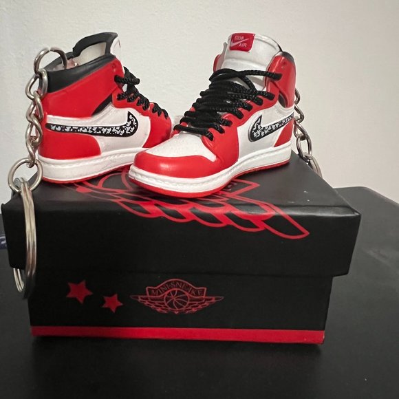 Mini Shoes Keychain Pair With The Box, Mini Kicks, Mini Sneaks, Red and White Mi - Picture 1 of 3